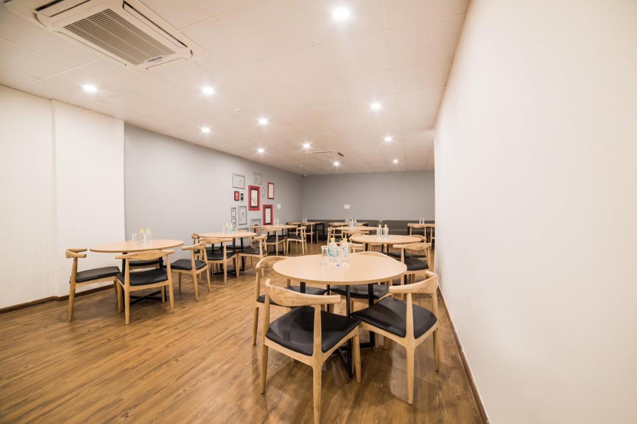 מלון ניו דלהי Oyo Townhouse 086 Pankha Road מראה חיצוני תמונה